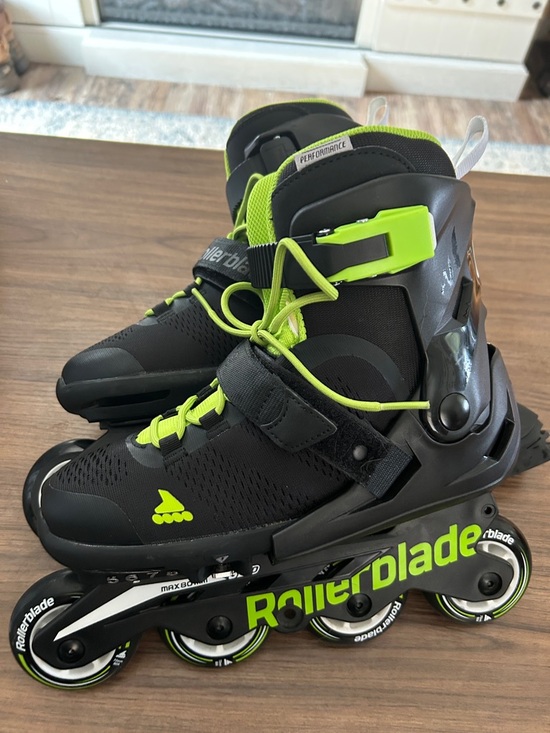 Rollerblade Other - Rollerblade Microblade Inline Skate for Boys Adj. Size 5-8